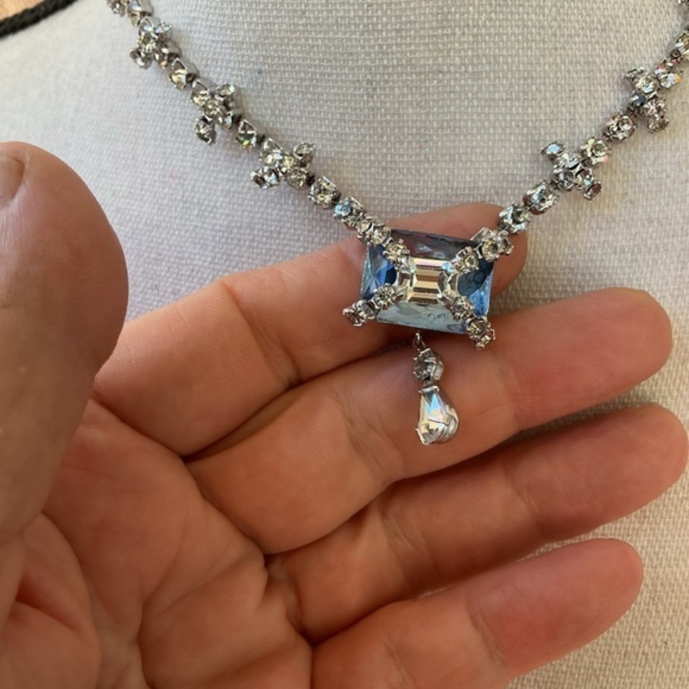 Silver plated Blue gemstone CZ necklace